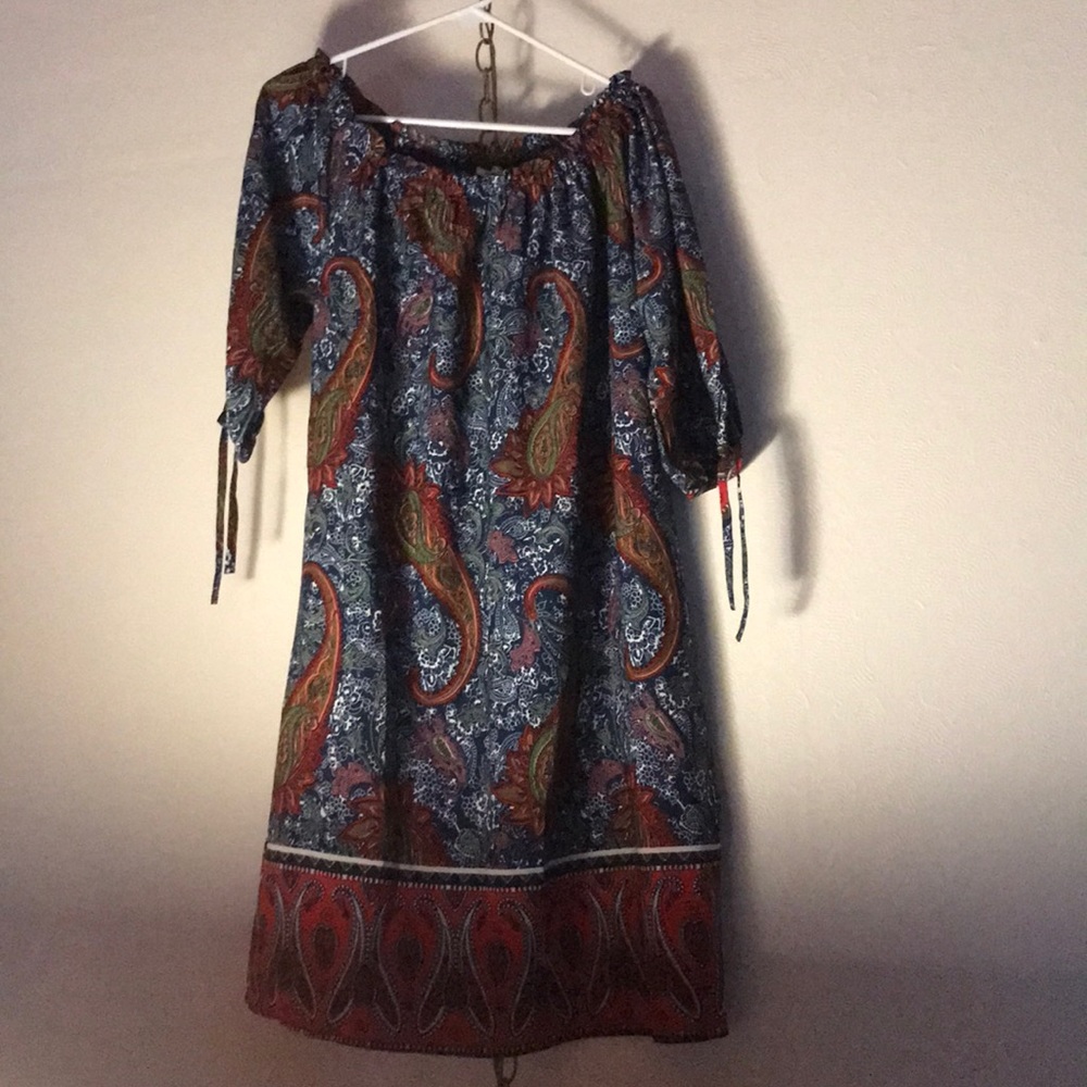 Women’s dress